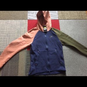 Nike Tech Fleece Hoodie Mens size small NWT